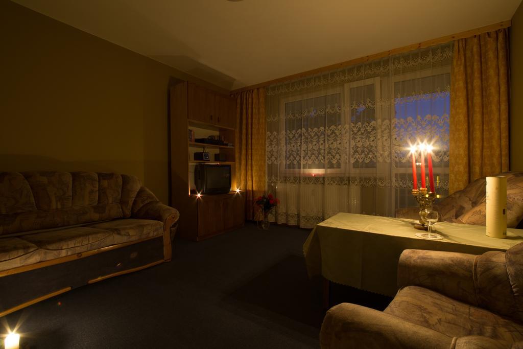 Apartament Zakopane Utrzymany W Stylu Goralskiej Chaty Room photo